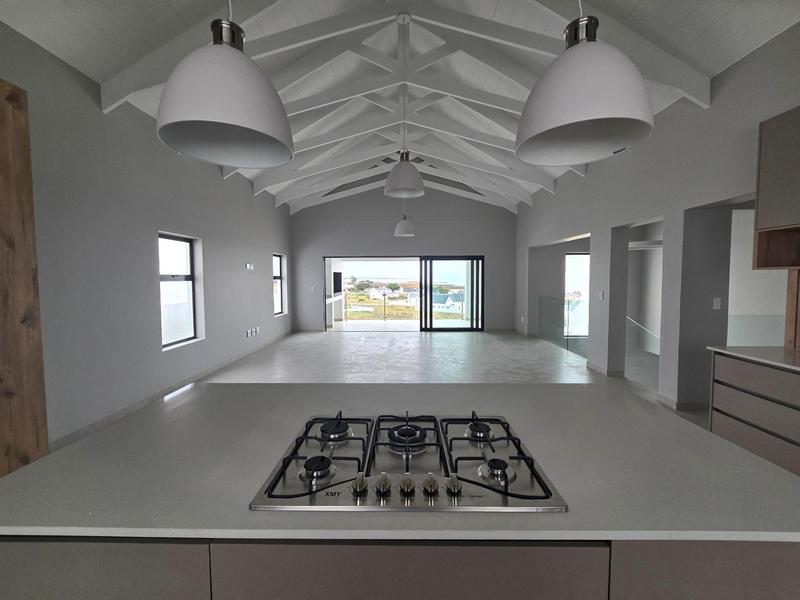 4 Bedroom Property for Sale in Da Gama Bay Western Cape